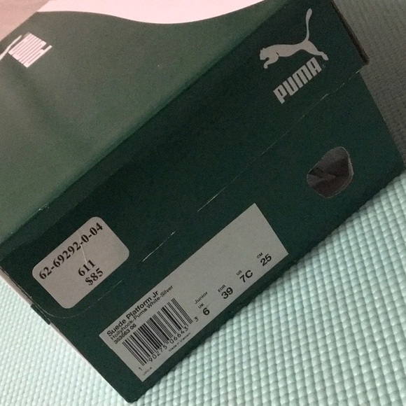 Suede Puma Hollyhocks - Picture 2 of 3